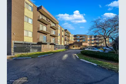 9820 S Pulaski Road #314, Oak Lawn, IL 60453 - Photo 3