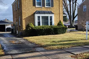 1433 Bristol Ave, Westchester, IL 60154 - Photo 1