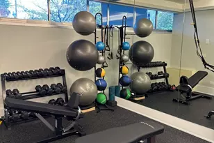 1555 N Dearborn Pkwy, Chicago, IL 60610 - Photo 5