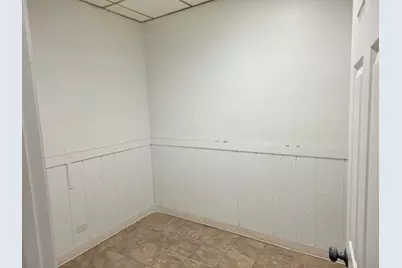 2918 W 63rd Street, Chicago, IL 60629 - Photo 9