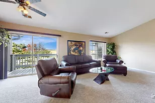 2450 Raleigh Ct, Schaumburg, IL 60193 - Photo 5