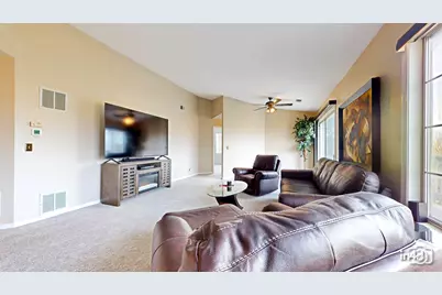 2450 Raleigh Court #2, Schaumburg, IL 60193 - Photo 3