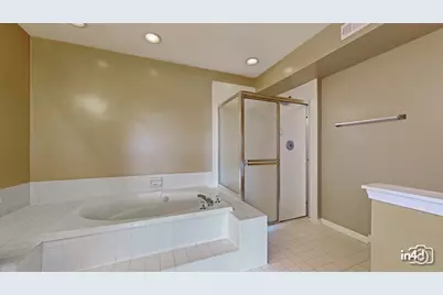 2450 Raleigh Court #2, Schaumburg, IL 60193 - Photo 11