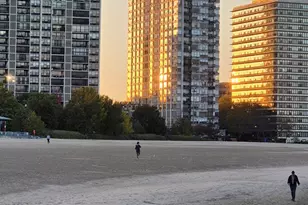 5757 N Sheridan Rd, Chicago, IL 60660 - Photo 3