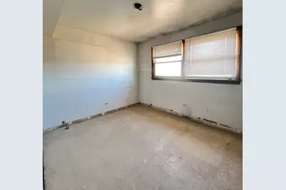 2150 E 79th Street, Chicago, IL 60649 - Photo 21