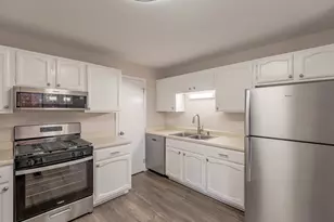 804 Chasefield Ln, Crystal Lake, IL 60014 - Photo 7