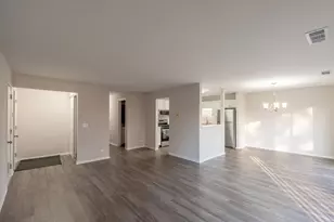 804 Chasefield Ln, Crystal Lake, IL 60014 - Photo 3