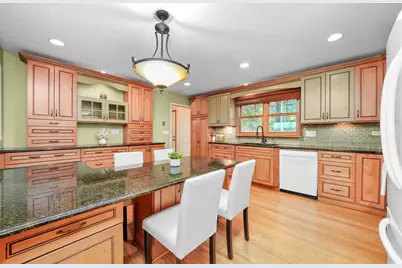 1406 W Lincoln Road, McHenry, IL 60051 - Photo 9