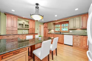 1406 W Lincoln Rd, McHenry, IL 60051 - Photo 9