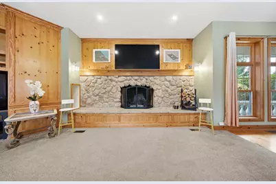 10731 Somonauk Road, Hinckley, IL 60520 - Photo 13