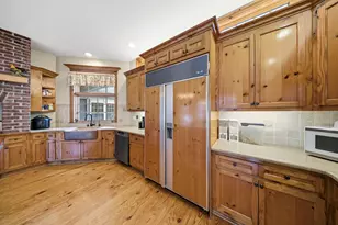 10731 Somonauk Rd, Hinckley, IL 60520 - Photo 17