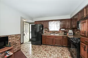 [Address not provided], Melrose Park, IL 60164 - Photo 7