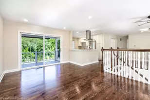 124 Midway Ln, Vernon Hills, IL 60061 - Photo 5