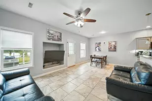 1613 Riverside Cir, Dixon, IL 61021 - Photo 13