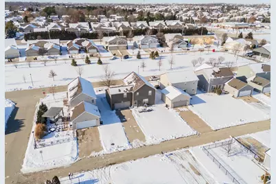 1646 Belclare Road, Normal, IL 61761 - Photo 49