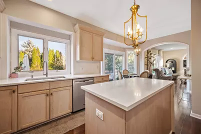 142 N Dixon Drive, Batavia, IL 60510 - Photo 9