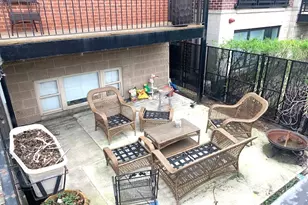 1327 W Walton St, Chicago, IL 60642 - Photo 13