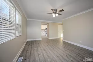 4023 1/2 N Grant St, Westmont, IL 60559 - Photo 5