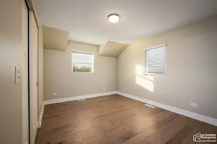 4023 1/2 N Grant St, Westmont, IL 60559 - Photo 23