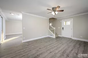 4023 1/2 N Grant St, Westmont, IL 60559 - Photo 3