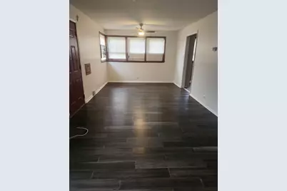 948 W Vermont Avenue, Chicago, IL 60643 - Photo 3