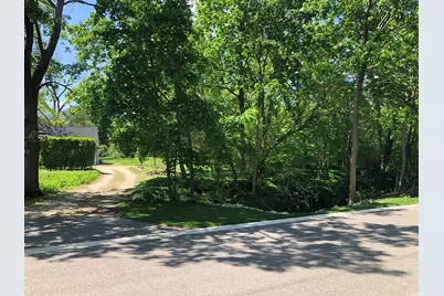 882 N Franklin Avenue, Palatine, IL 60067 - Photo 1