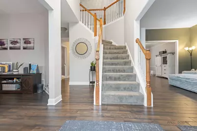 943 Chesapeake Boulevard, Grayslake, IL 60030 - Photo 5