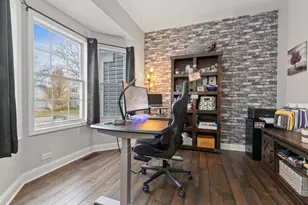 943 Chesapeake Blvd, Grayslake, IL 60030 - Photo 7