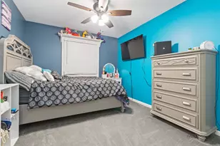 943 Chesapeake Blvd, Grayslake, IL 60030 - Photo 23