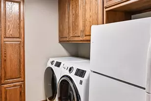 6750 County Line Ln, Burr Ridge, IL 60527 - Photo 17