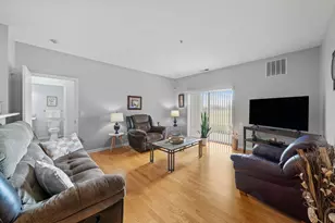 618 Pineridge Dr N, Oswego, IL 60543 - Photo 9