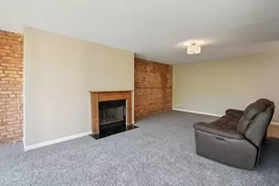 5900 Oakwood Dr, Lisle, IL 60532 - Photo 17