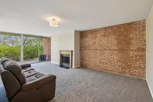 5900 Oakwood Dr, Lisle, IL 60532 - Photo 3