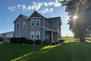312 E Buckeye Rd, Dakota, IL 61018 - Photo 35