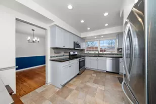 10025 Mulberry Ave, Oak Lawn, IL 60453 - Photo 13