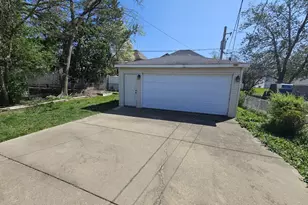 883 S York St, Elmhurst, IL 60126 - Photo 13