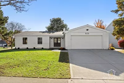 523 Hamilton Avenue, Westmont, IL 60559 - Photo 1