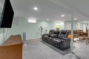 2913 Sarah St, Franklin Park, IL 60131 - Photo 21