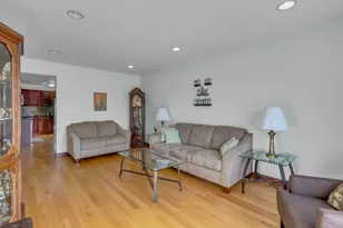 2913 Sarah St, Franklin Park, IL 60131 - Photo 5