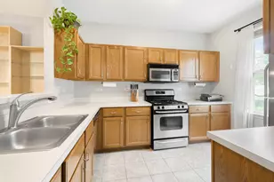 84 N Mill Rd, Addison, IL 60101 - Photo 5