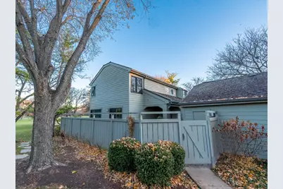 245 Timber Ridge Lane #245, Lake Barrington, IL 60010 - Photo 11