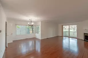 245 Timber Ridge Ln, Lake Barrington, IL 60010 - Photo 3