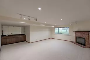 245 Timber Ridge Ln, Lake Barrington, IL 60010 - Photo 7