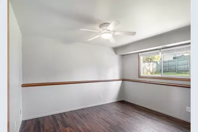 310 N Huntington Drive, McHenry, IL 60050 - Photo 13