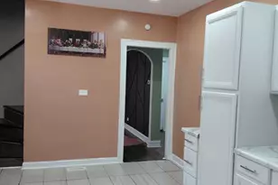 1040 W 92nd Pl, Chicago, IL 60620 - Photo 9