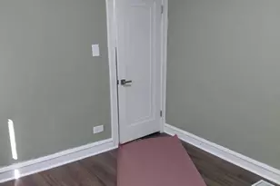 1040 W 92nd Pl, Chicago, IL 60620 - Photo 11