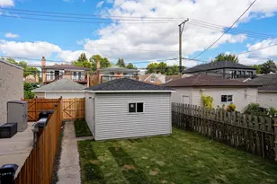 5646 W Grover St, Chicago, IL 60630 - Photo 23