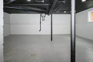 5646 W Grover St, Chicago, IL 60630 - Photo 21