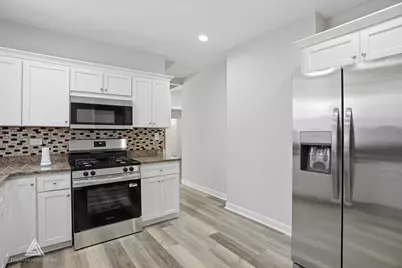 1301 N Waller Avenue, Chicago, IL 60651 - Photo 13