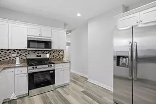 1301 N Waller Ave, Chicago, IL 60651 - Photo 13